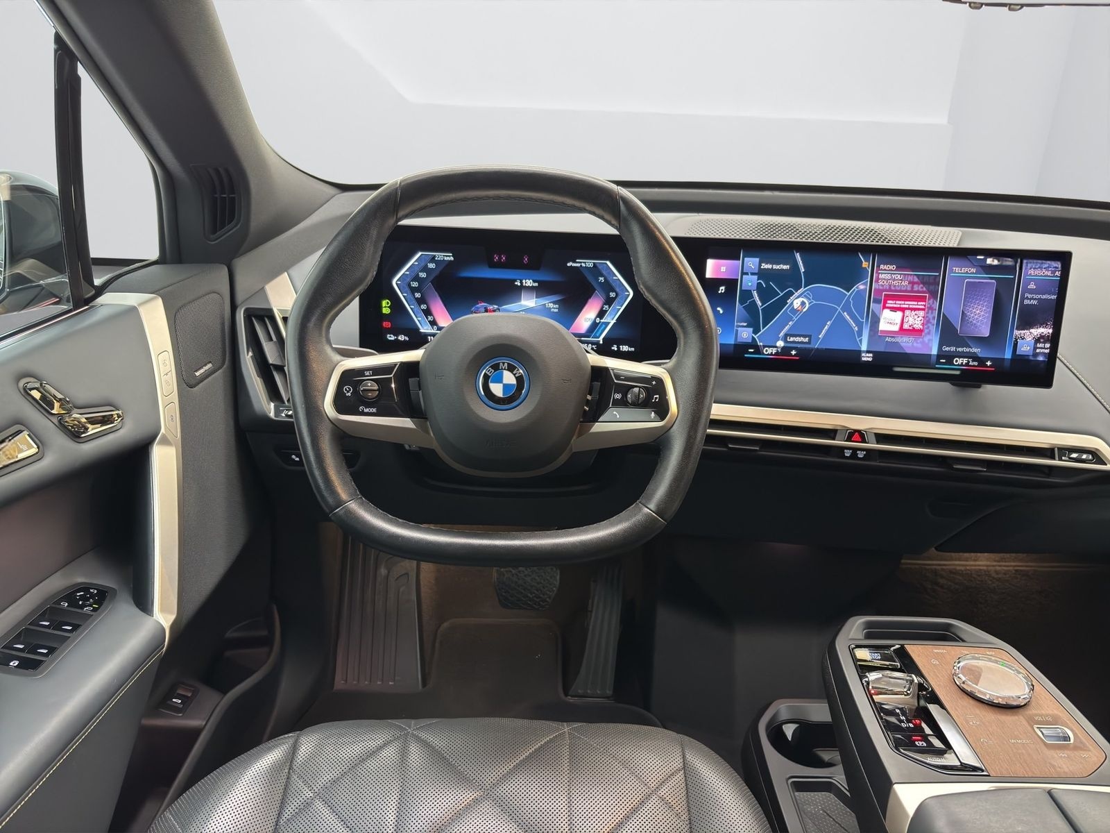 BMW iX xDrive40 [Sportpaket, SkyLounge, Laser, AHK] foto 16