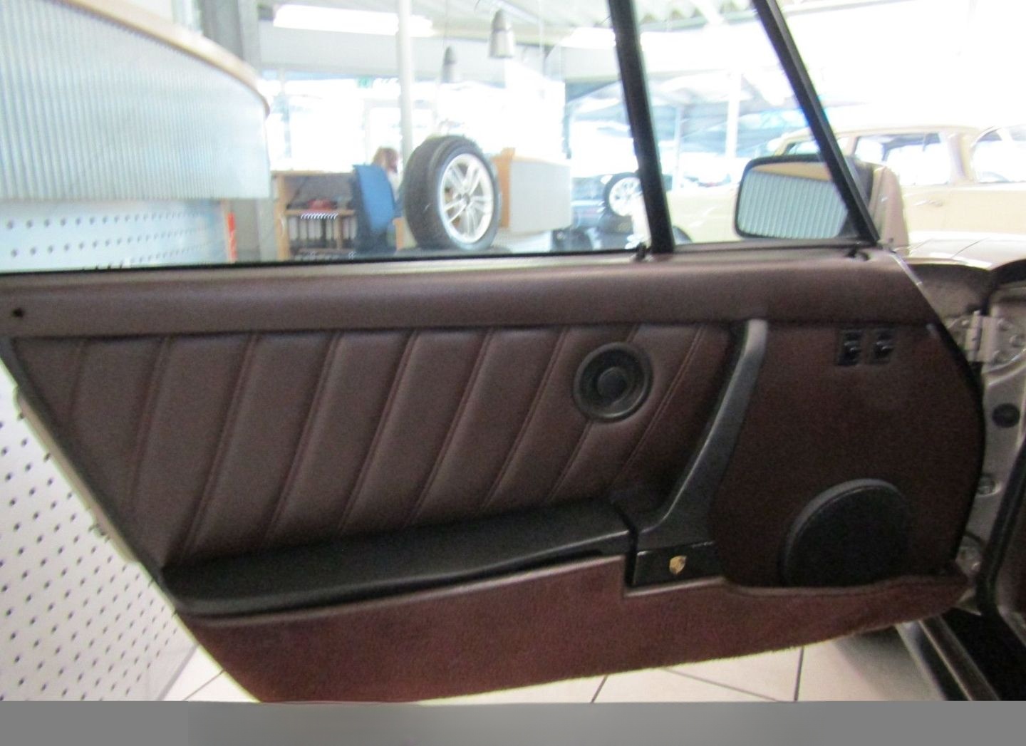 Porsche 911 SC Cabriolet H Kennzeichen foto 13