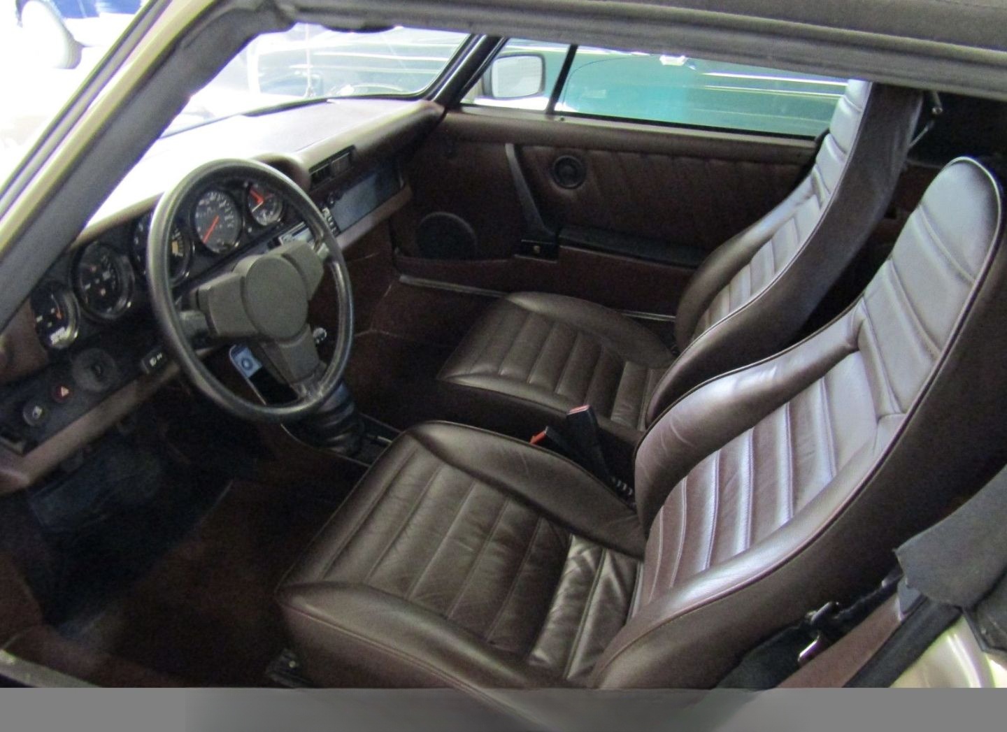 Porsche 911 SC Cabriolet H Kennzeichen foto 9