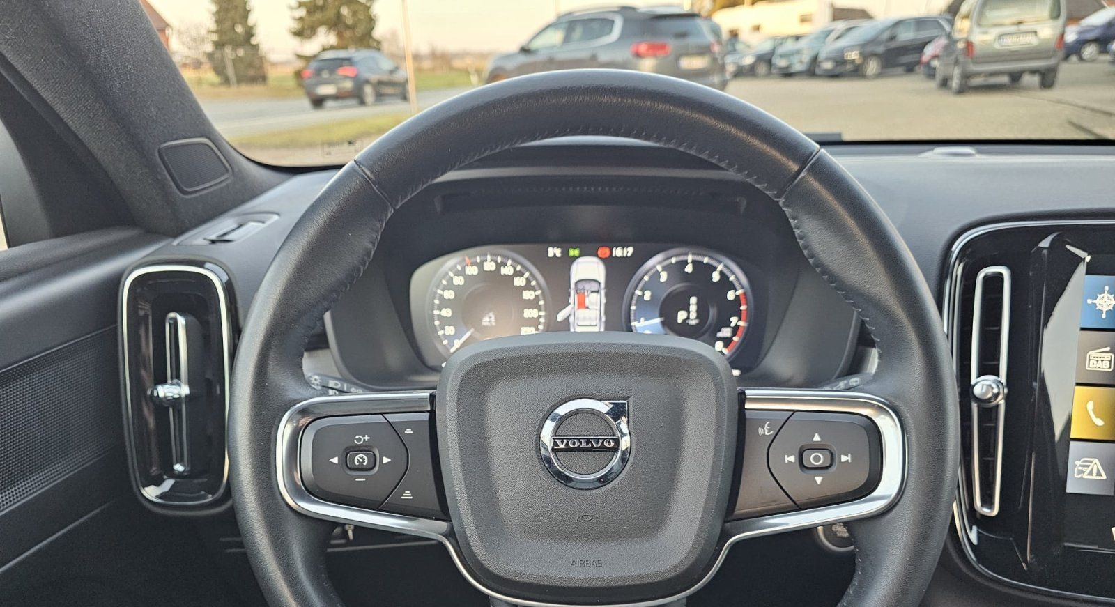 Volvo XC40 Momentum Pro Automat. LED ACC Kamera Navi S foto 12