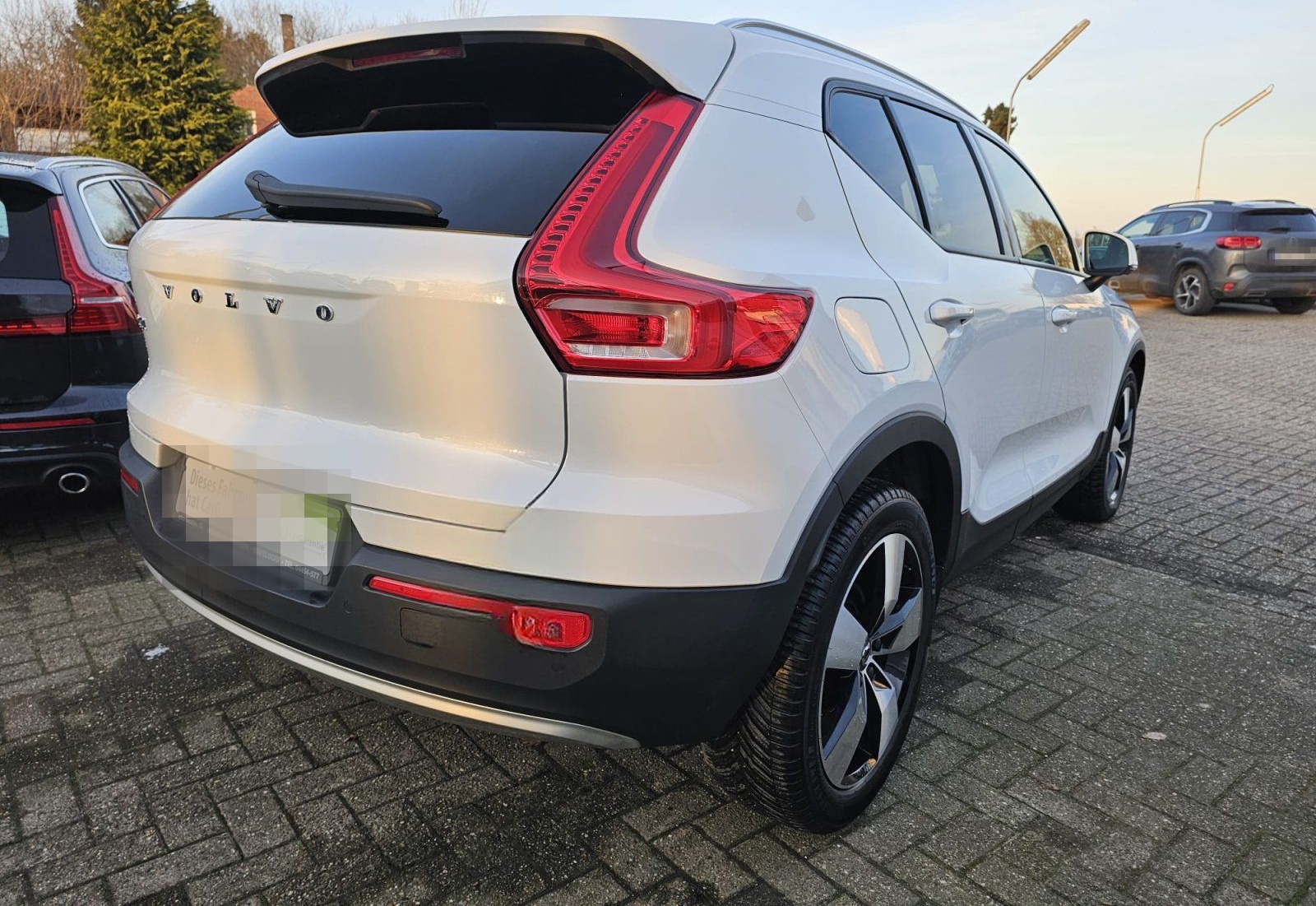 Volvo XC40 Momentum Pro Automat. LED ACC Kamera Navi S foto 4