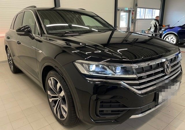 Volkswagen Touareg 3.0 TDI R-Line 4Motion ACC+LANE+KAMERA+A foto 3