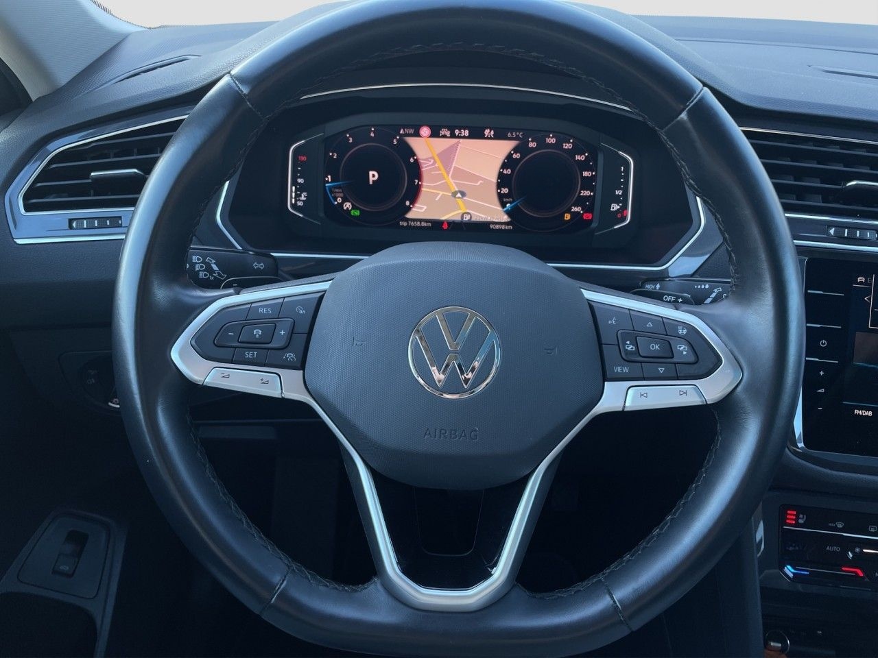 Volkswagen Tiguan Allspace Elegance 4Motion/AHK/Pano/StHz foto 7