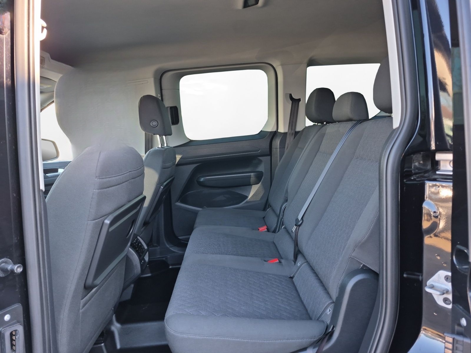 Volkswagen Caddy Life foto 3