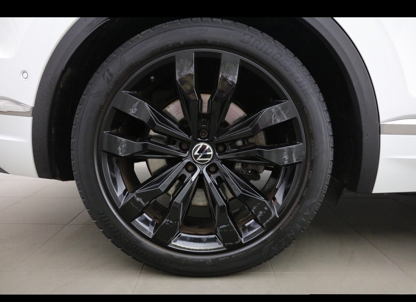 Volkswagen TOUAREG ATMOSPHERE EHYBRID 3.0 V6 TSI TIPTRONIC foto 14