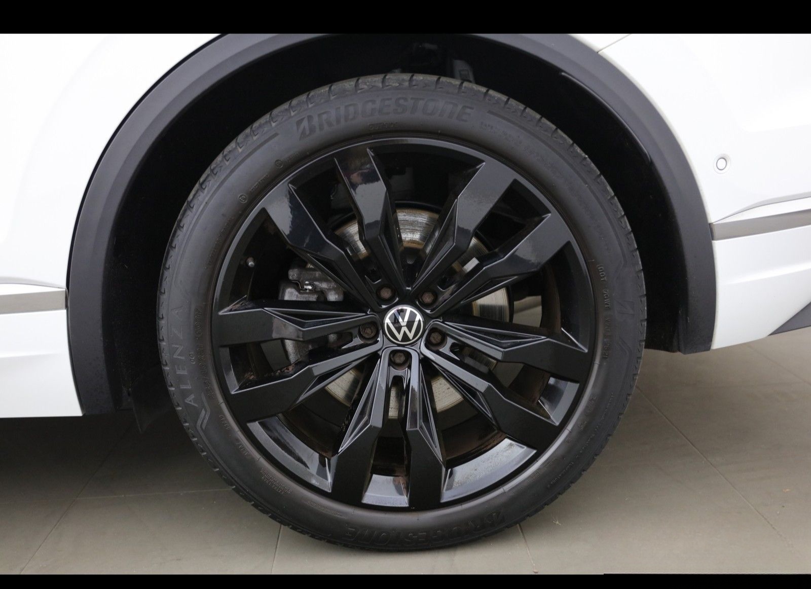 Volkswagen TOUAREG ATMOSPHERE EHYBRID 3.0 V6 TSI TIPTRONIC foto 17