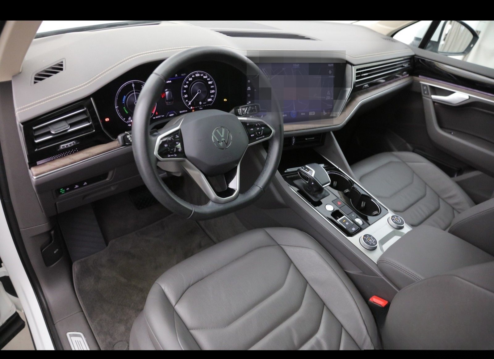 Volkswagen TOUAREG ATMOSPHERE EHYBRID 3.0 V6 TSI TIPTRONIC foto 9