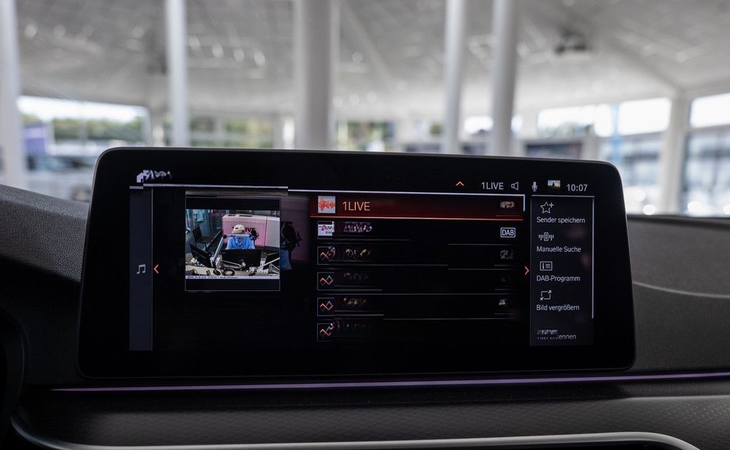 BMW 520d Touring M-Sport FACEL. AHK HUD LASER LED foto 14