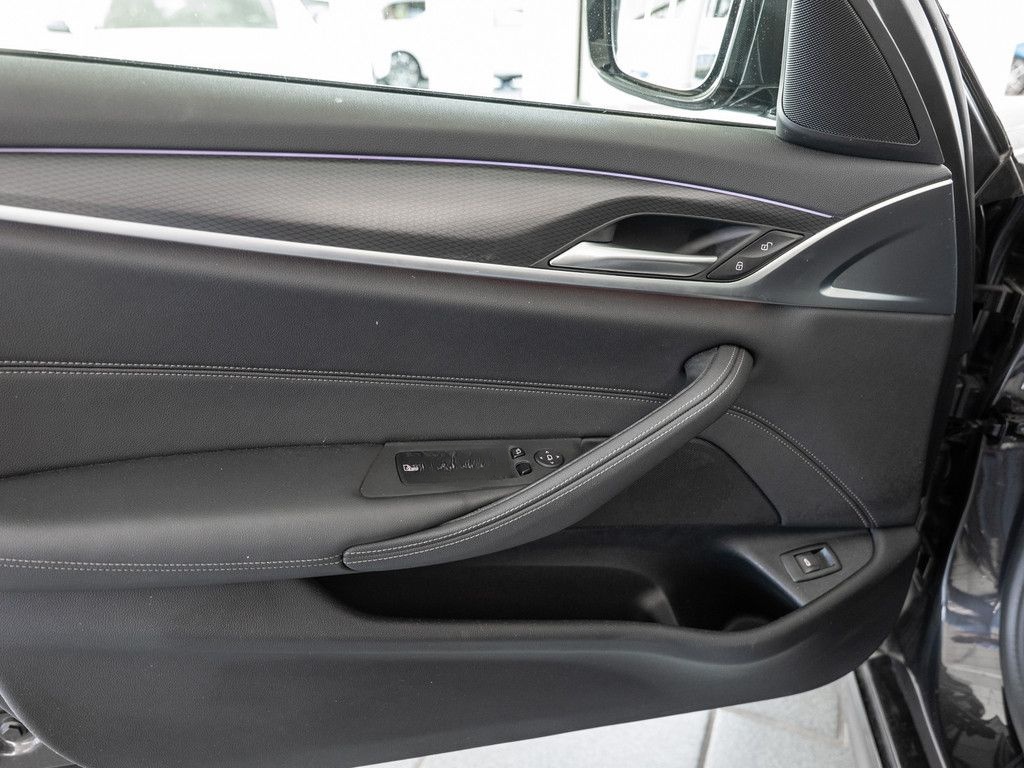 BMW 520d Touring M-Sport FACEL. AHK HUD LASER LED foto 24