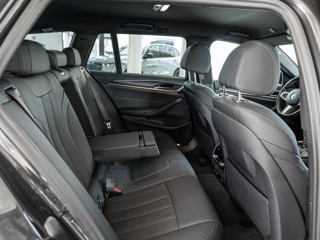 BMW 520d Touring M-Sport FACEL. AHK HUD LASER LED foto 7