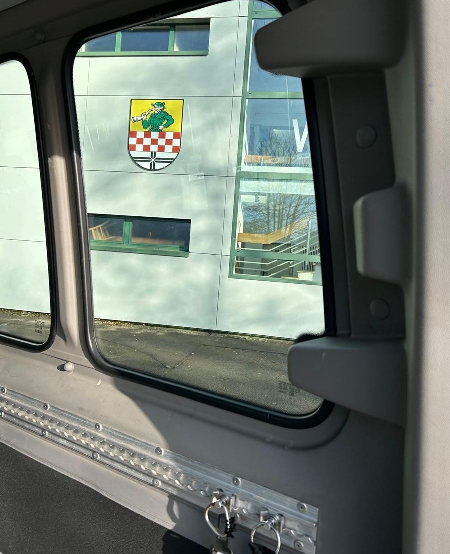 Mercedes-Benz Sprinter 9Sitzer Solar Markise Betten foto 23