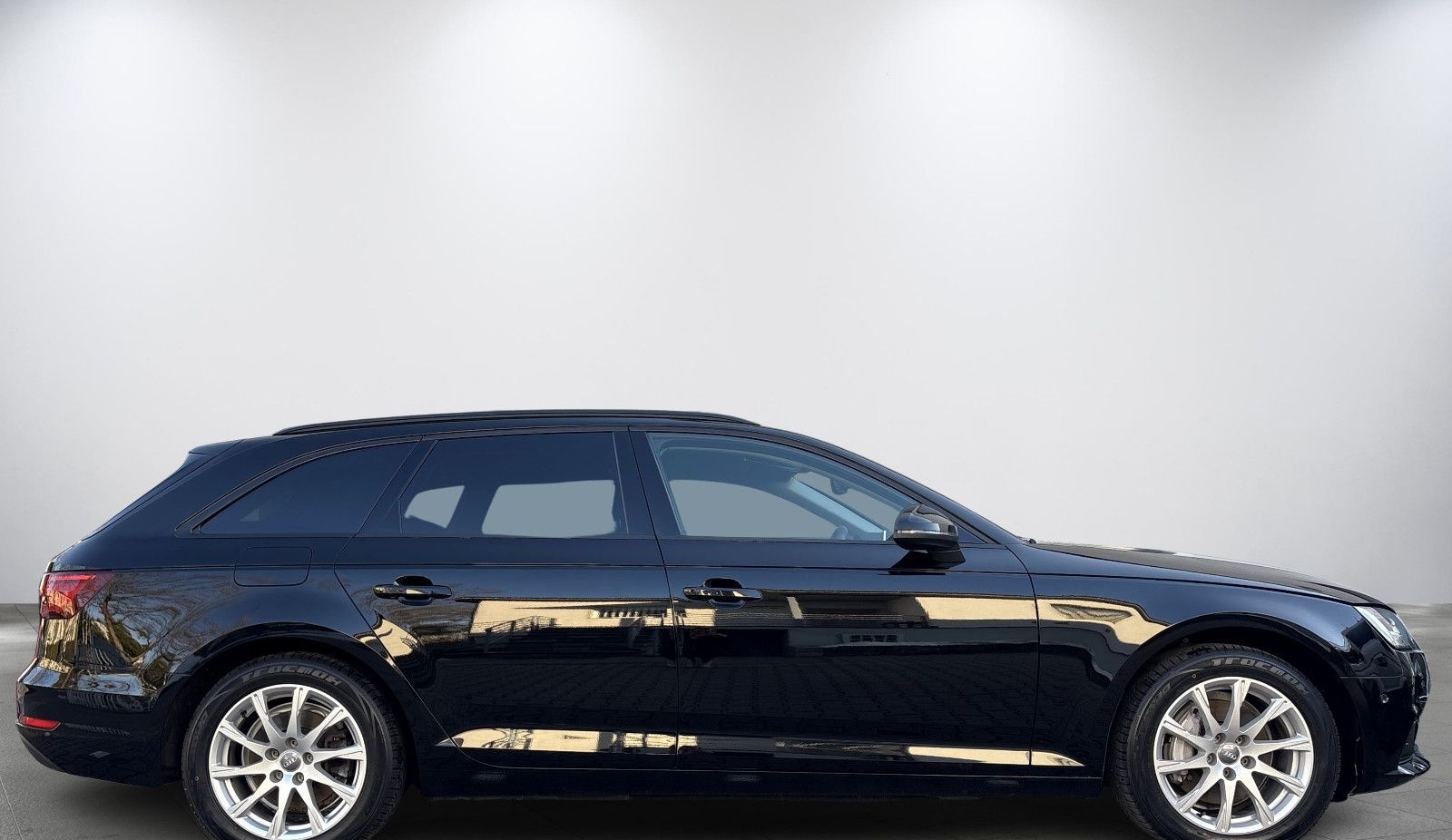 Audi A4 Avant quattro Digi Tacho ACC Kamera AHK Spurh foto 4