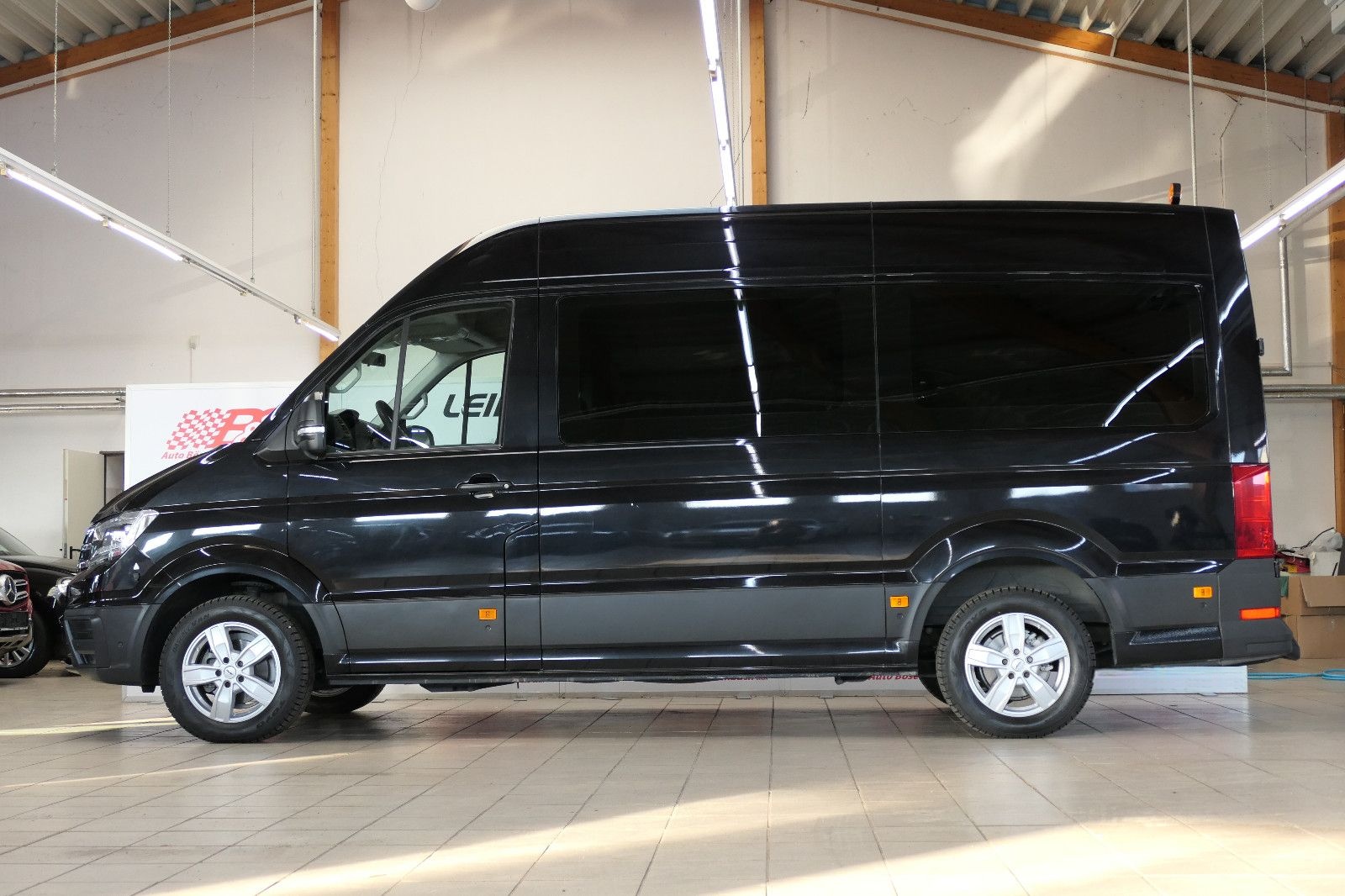 Volkswagen Crafter Kombi 35 MR HD *8-Sitze*AUT*STANDH*LED* foto 2