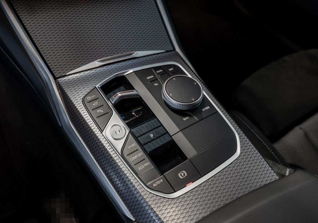 BMW 320d Touring M-Sport Pro FACEL. AHK HUD 360° LED foto 18