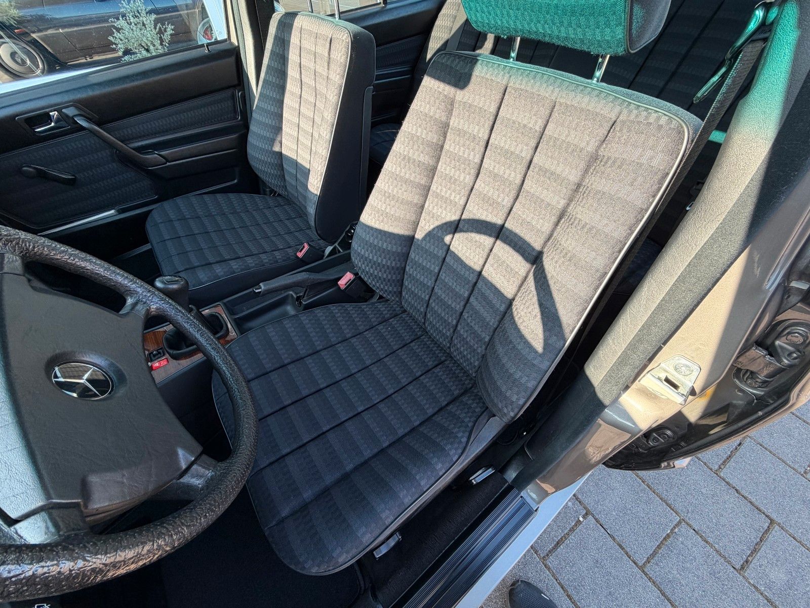 Mercedes-Benz 190 D, Exzellenter Zustand, 1. Hd, H-Zul. 66.844 foto 5