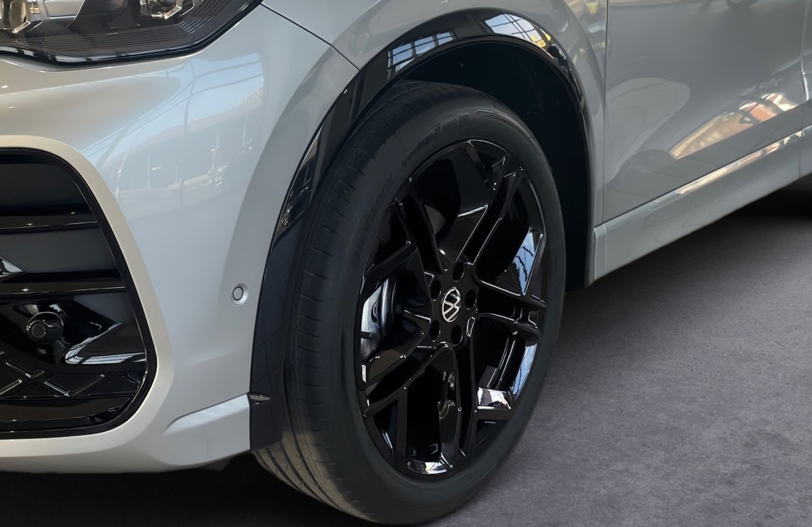 Volkswagen Tiguan R-Line 1,5 l eTSI 110 kW DSG foto 6