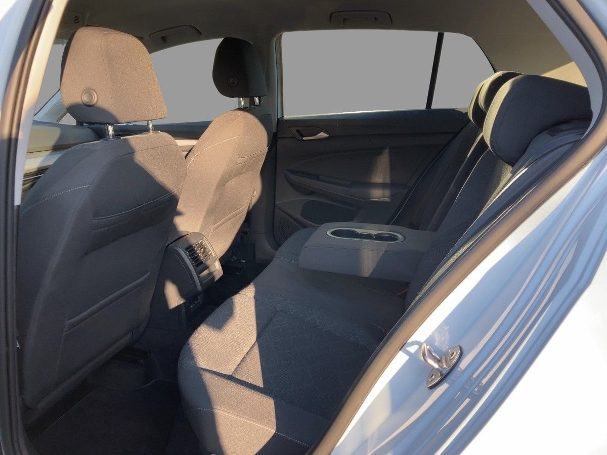 Volkswagen Golf VIII 1.5 TSI Life Navi LED SHZ PDC foto 8