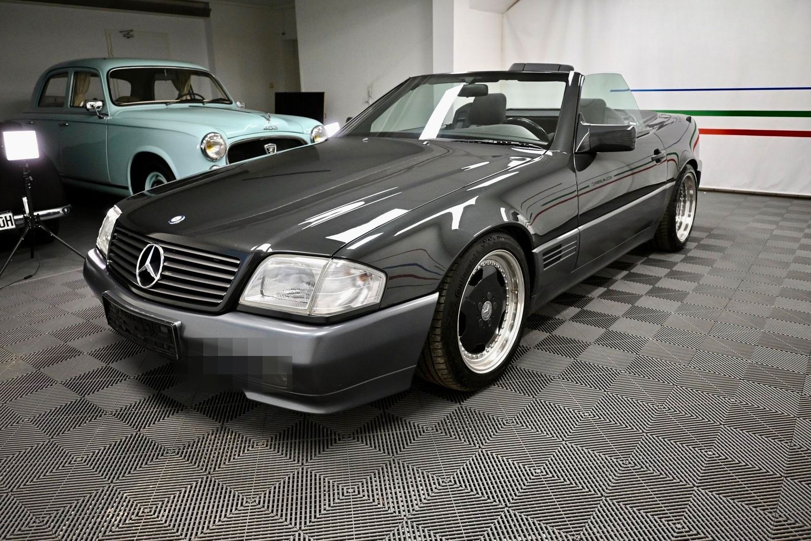 Mercedes-Benz SL 300 *original Rohbauänderung für AMG-Räder foto 3