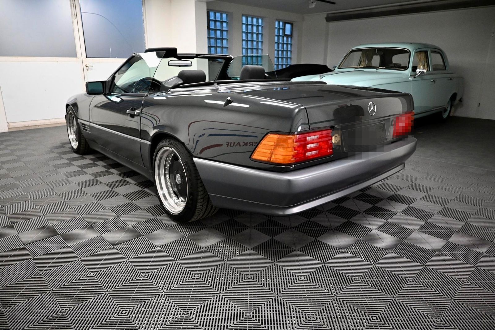 Mercedes-Benz SL 300 *original Rohbauänderung für AMG-Räder foto 4