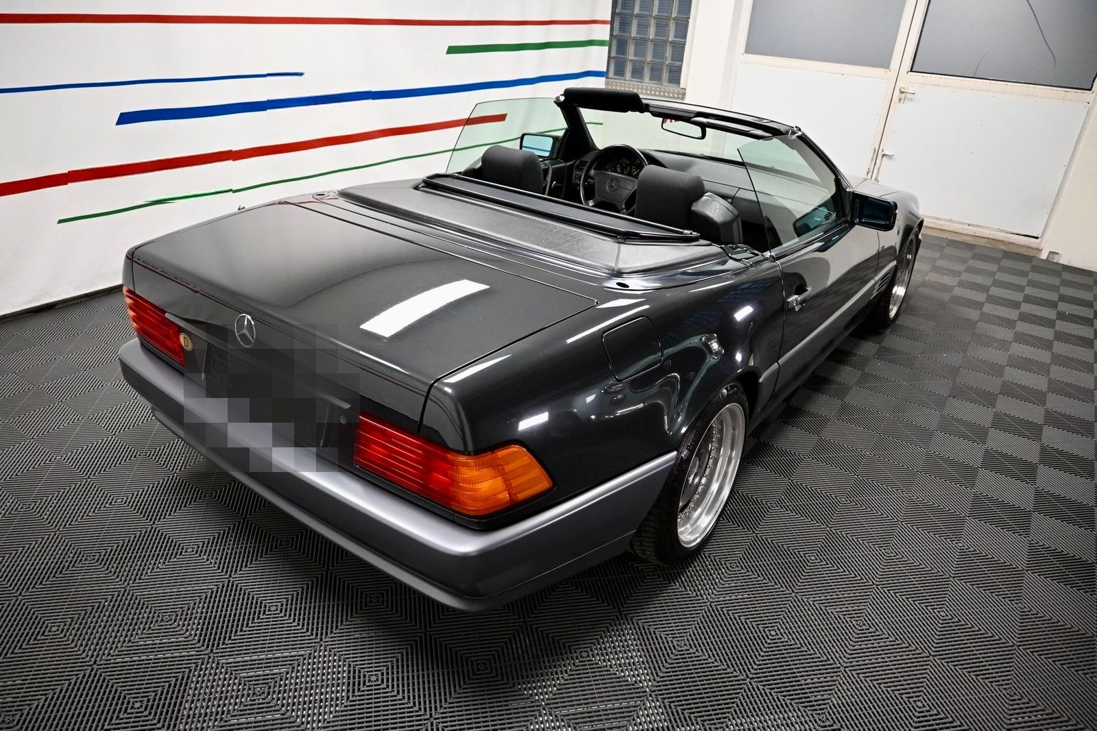 Mercedes-Benz SL 300 *original Rohbauänderung für AMG-Räder foto 5