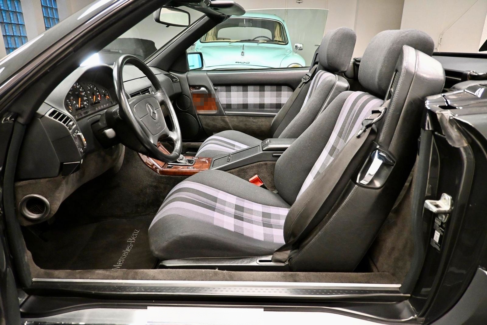 Mercedes-Benz SL 300 *original Rohbauänderung für AMG-Räder foto 7