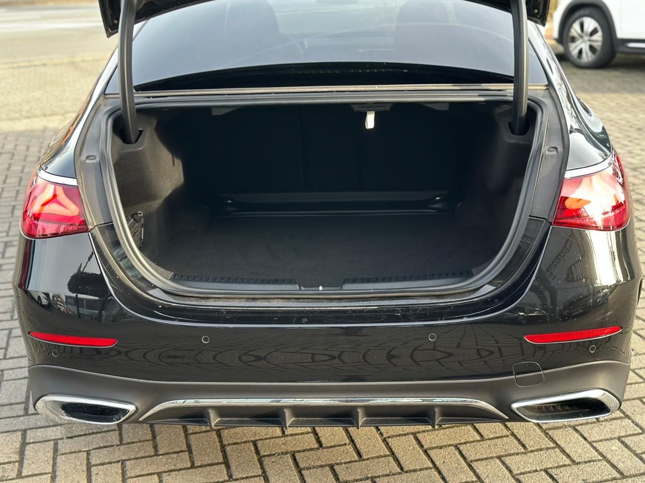 Mercedes-Benz E 450 d 4M AMG Digital Light Memory Distronic foto 6