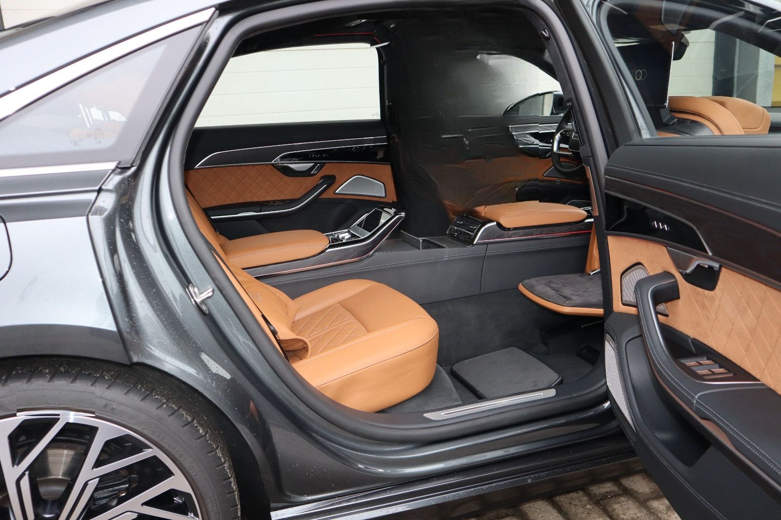 Audi A8L 60TFSIe lang UNIKAT/RUHESITZ/VOLL/UPE189.125 foto 17