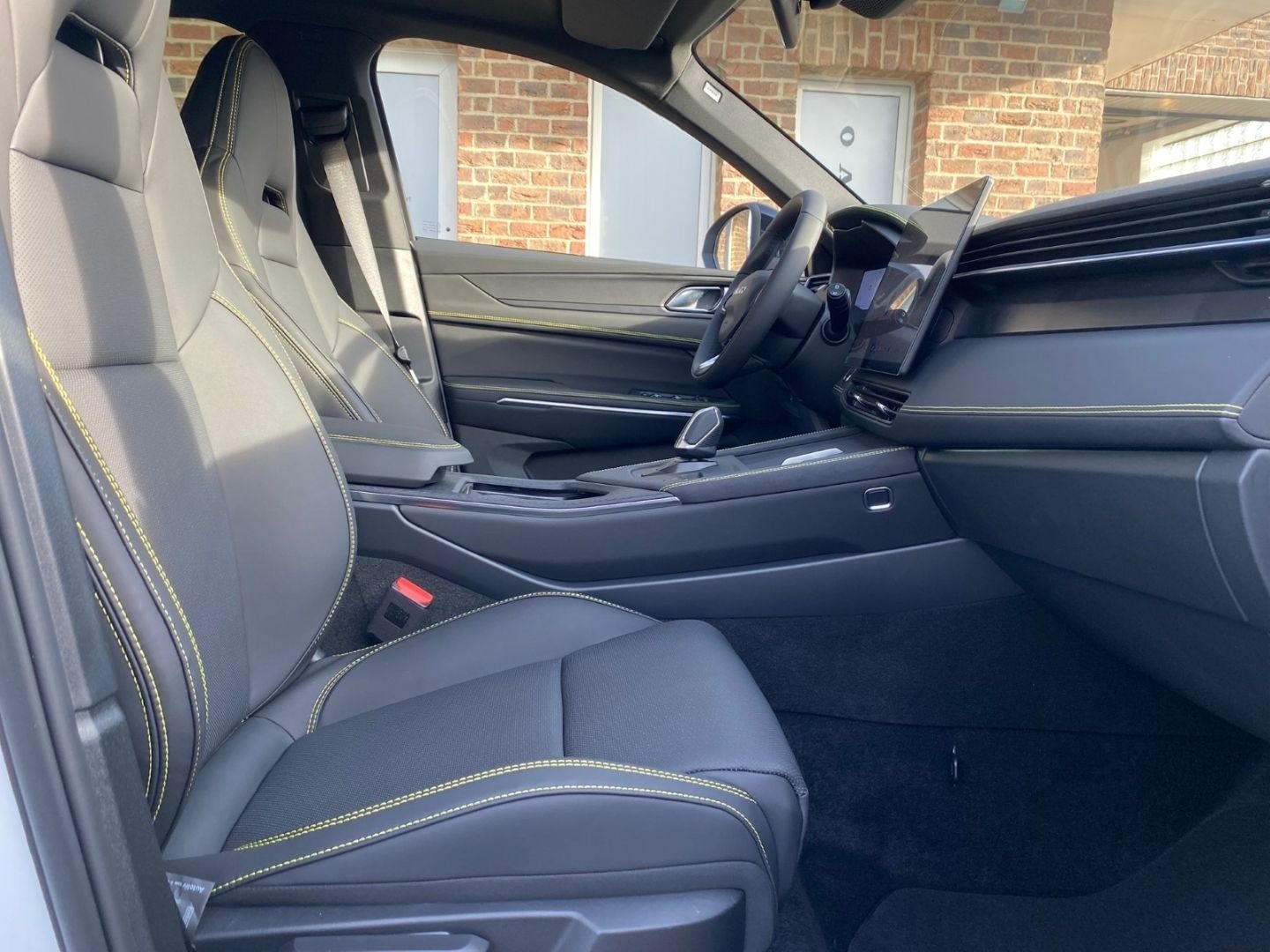 Lynk&Co 01 More 1.5 TD PHEV 206 kW Memory Sitze Navi Sou foto 19