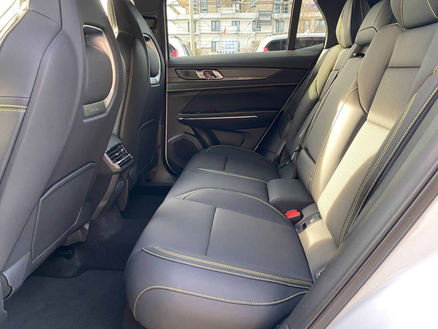 Lynk&Co 01 More 1.5 TD PHEV 206 kW Memory Sitze Navi Sou foto 21