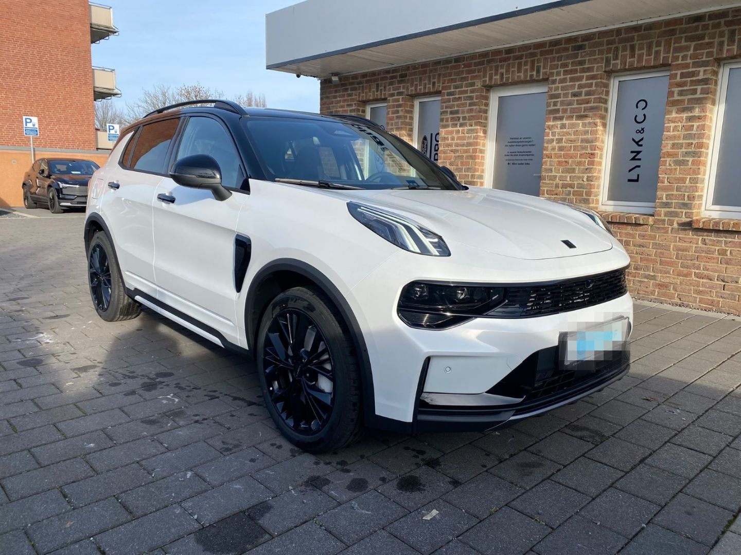 Lynk&Co 01 More 1.5 TD PHEV 206 kW Memory Sitze Navi Sou foto 9