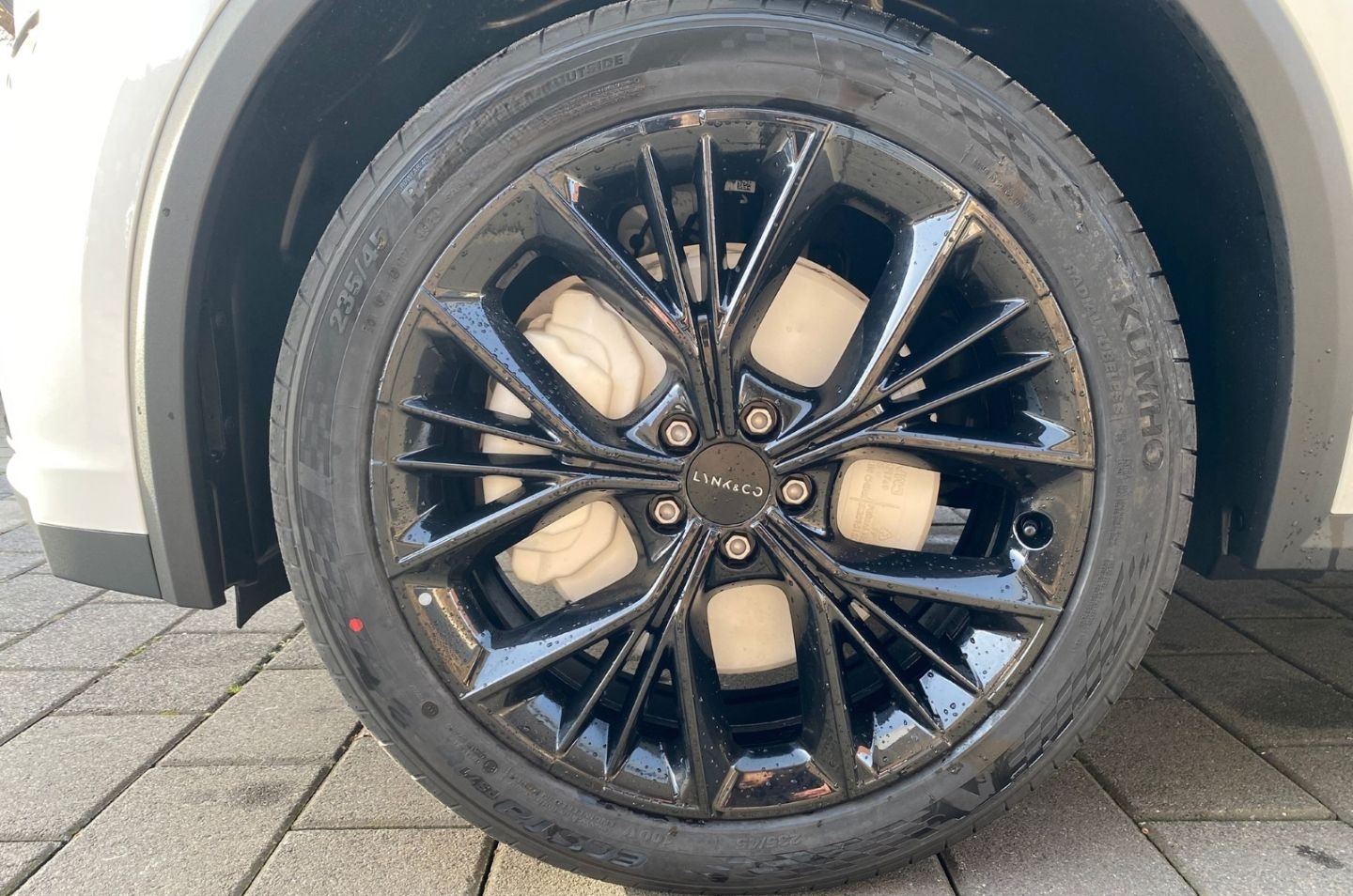 Lynk&Co 01 More 1.5 TD PHEV 206 kW Memory Sitze Navi Sou foto 10