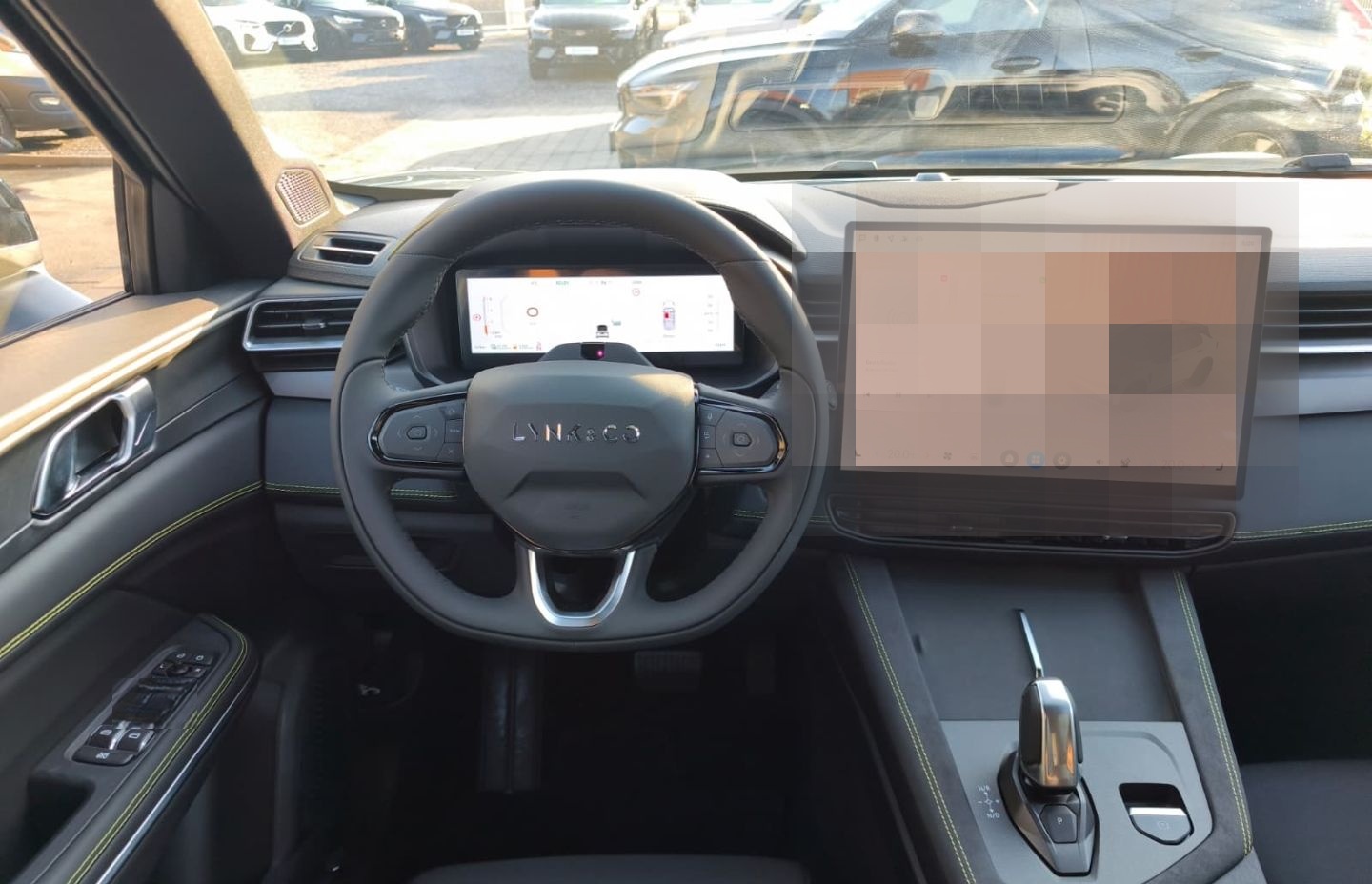 Lynk&Co 01 Core 1.5 TD PHEV 206 kW Navi Digitales Cockpi foto 13