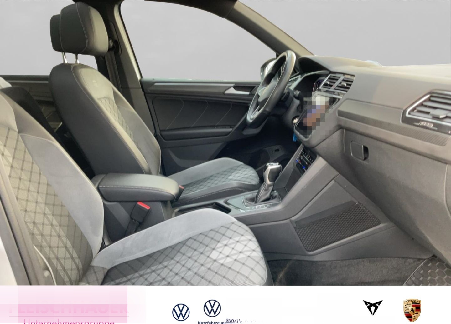 Volkswagen Tiguan 1.5 TSI DSG R-Line Sportpaket Soundsystem foto 8