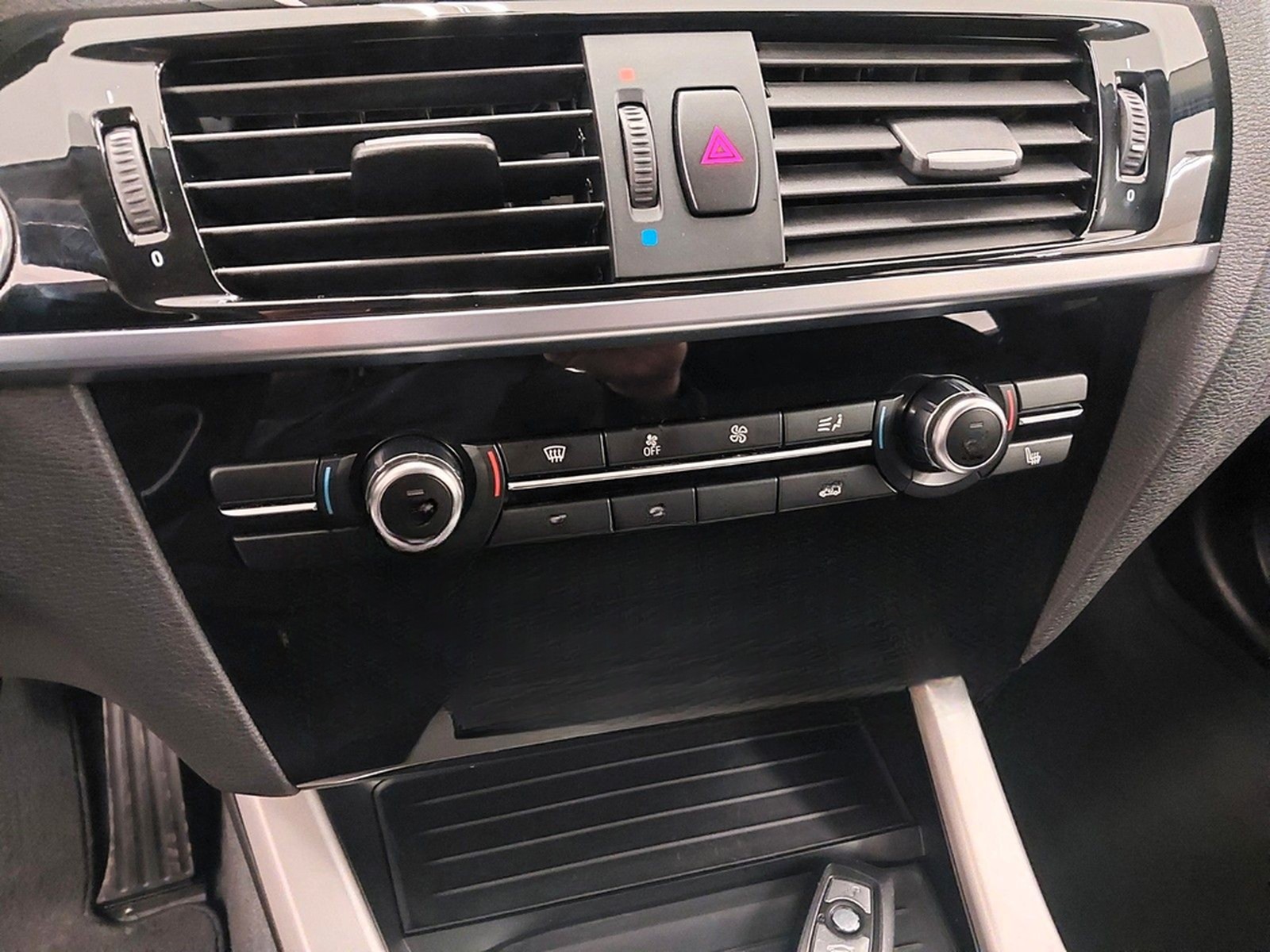 BMW X3 xDrive 20i Steptronic 82oookm Sitzh. PDC 4x4 foto 15
