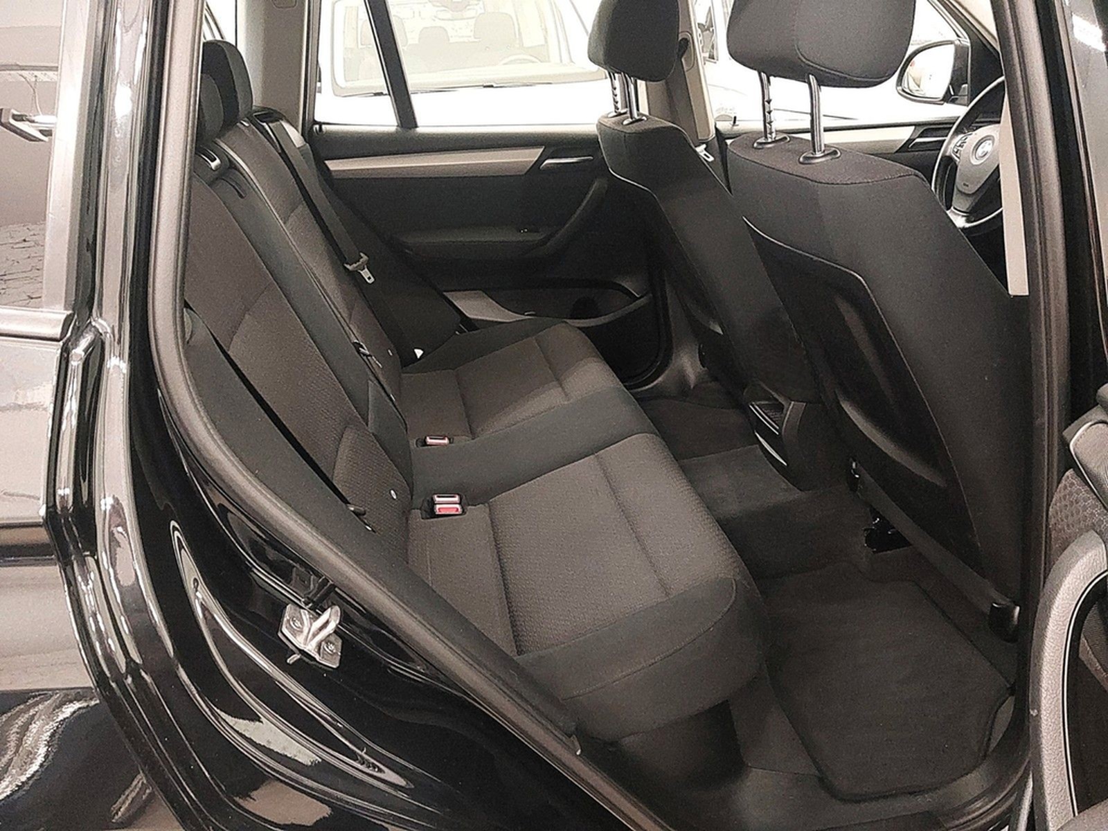 BMW X3 xDrive 20i Steptronic 82oookm Sitzh. PDC 4x4 foto 24