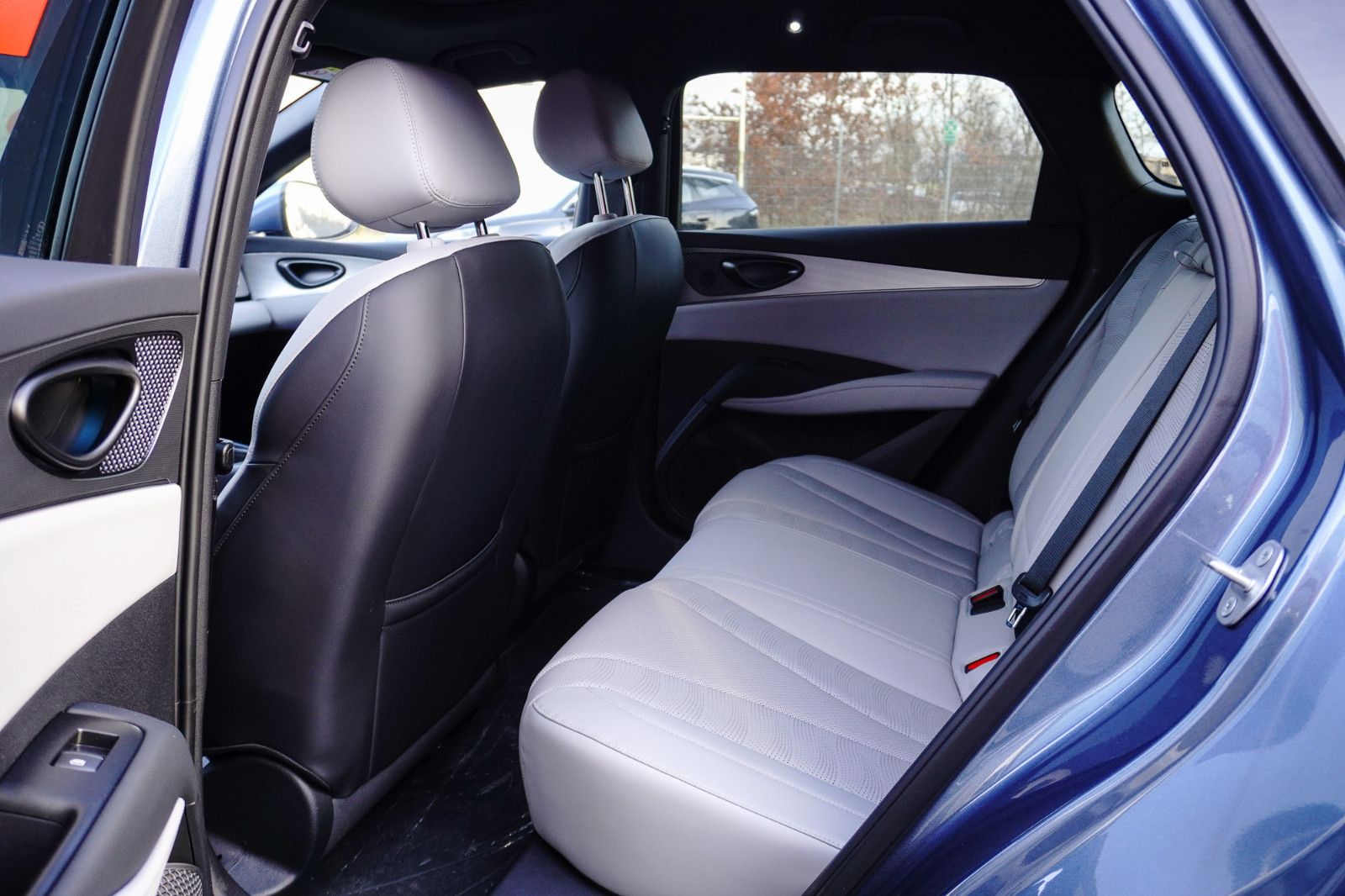 BYD SEAL 6 Touring DM-i Comfort foto 9