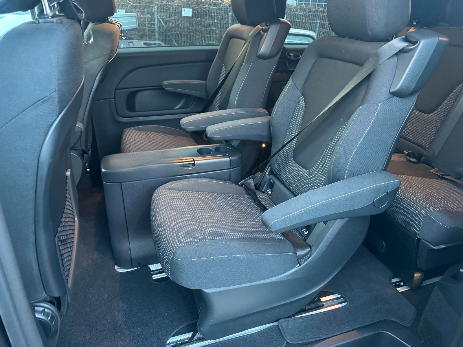 Mercedes-Benz V 300 foto 13