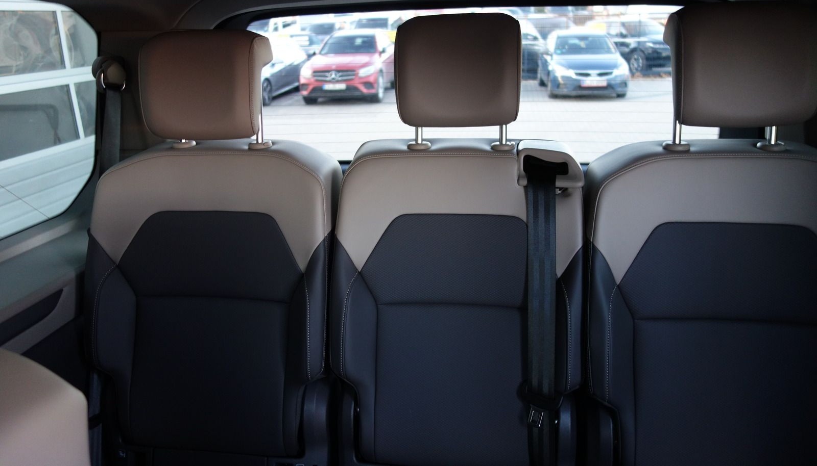 Volkswagen T7 Multivan 2.0 TDI Life lang TAXIPAKET LED/STDH foto 13