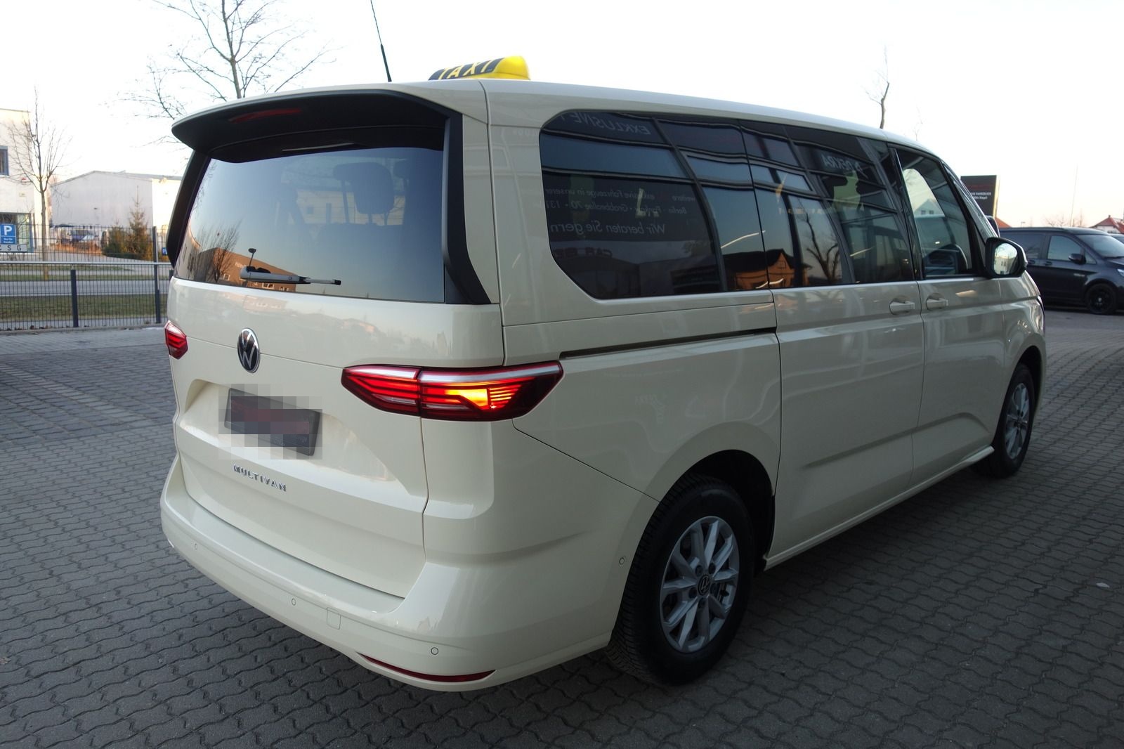 Volkswagen T7 Multivan 2.0 TDI Life lang TAXIPAKET LED/STDH foto 6