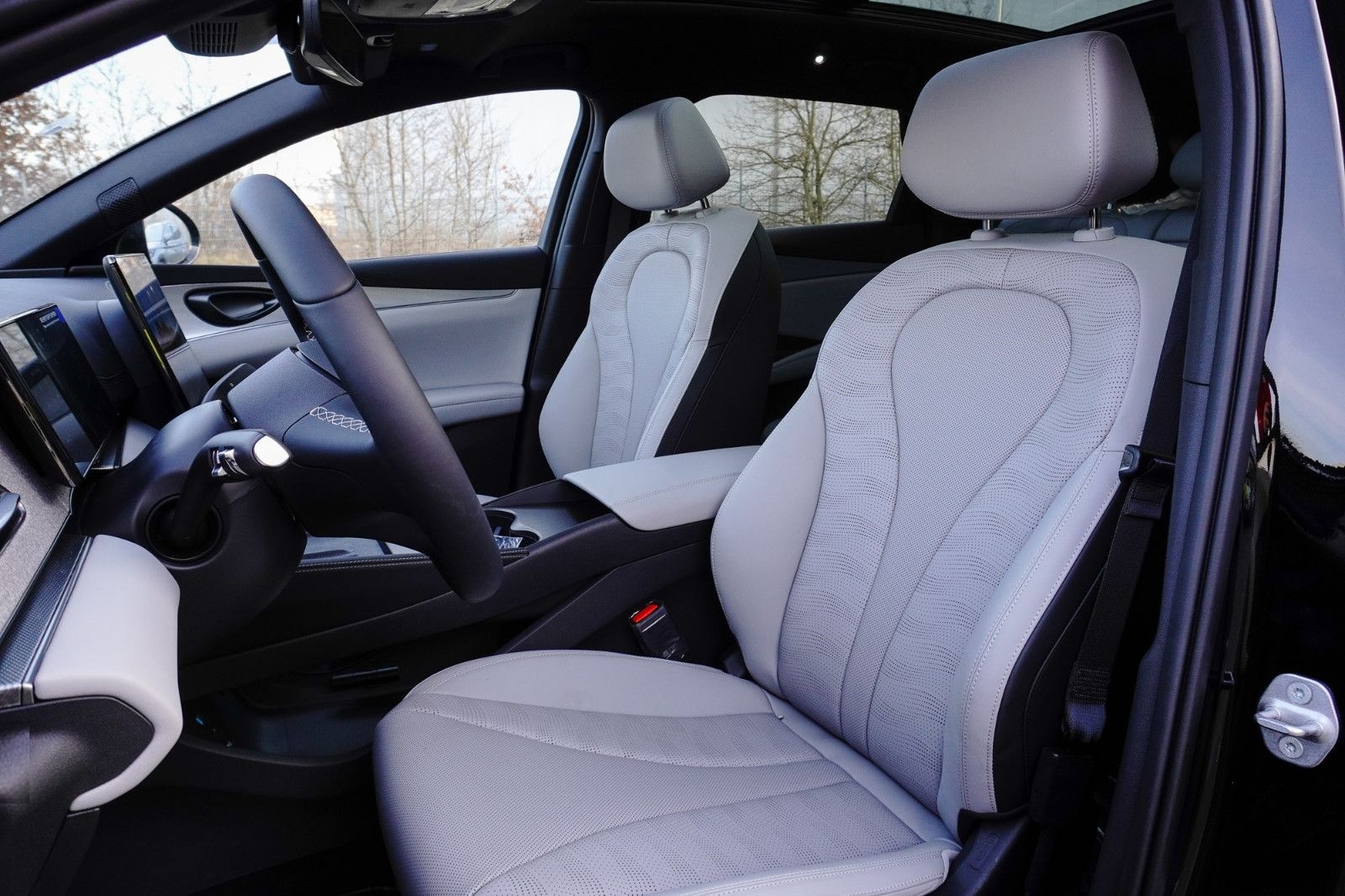 BYD SEAL 6 Touring DM-i Comfort foto 18