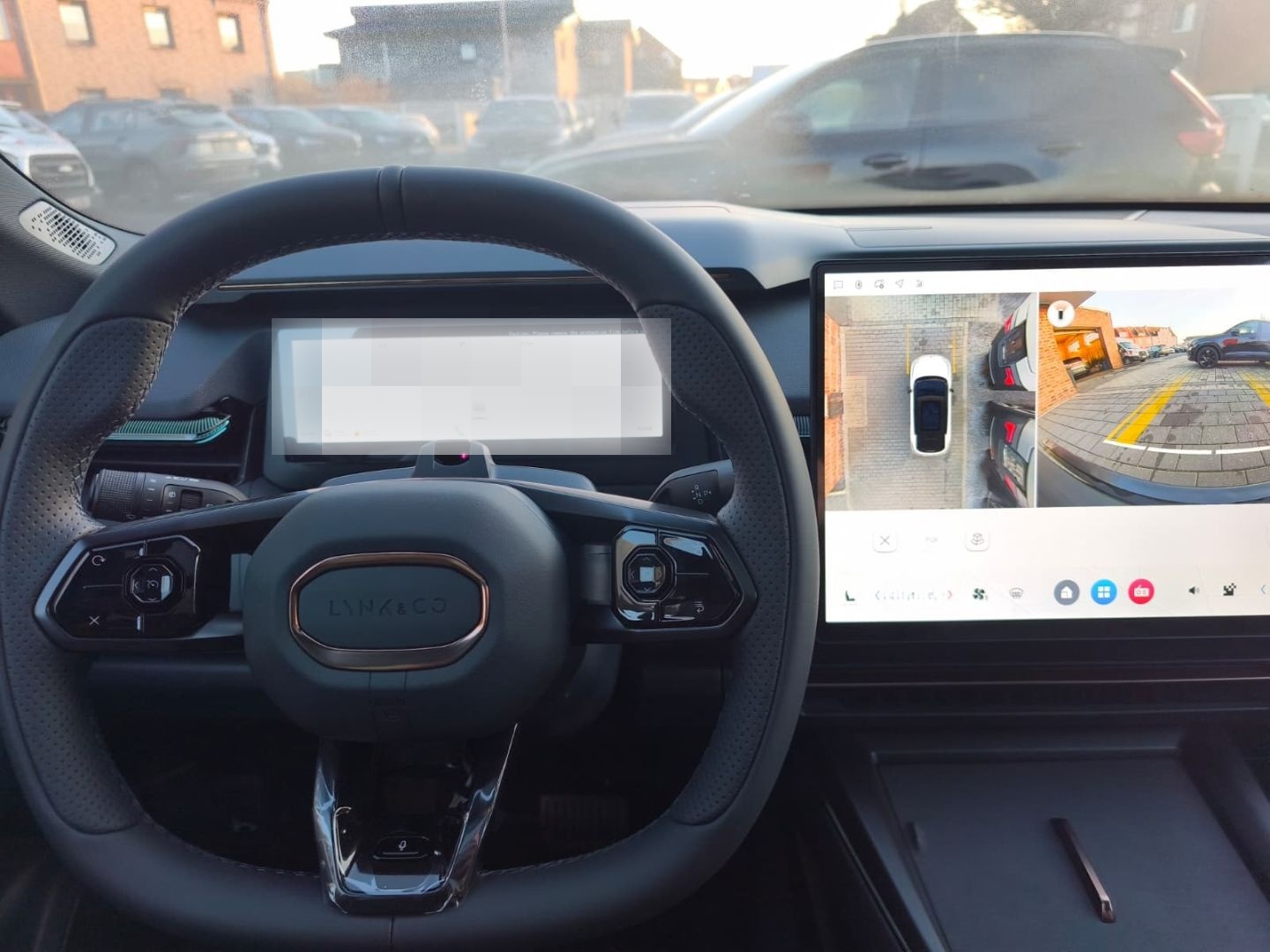 Lynk&Co 08 Core 1.5 T PHEV 257 kW El. Panodach Navi Lede foto 13