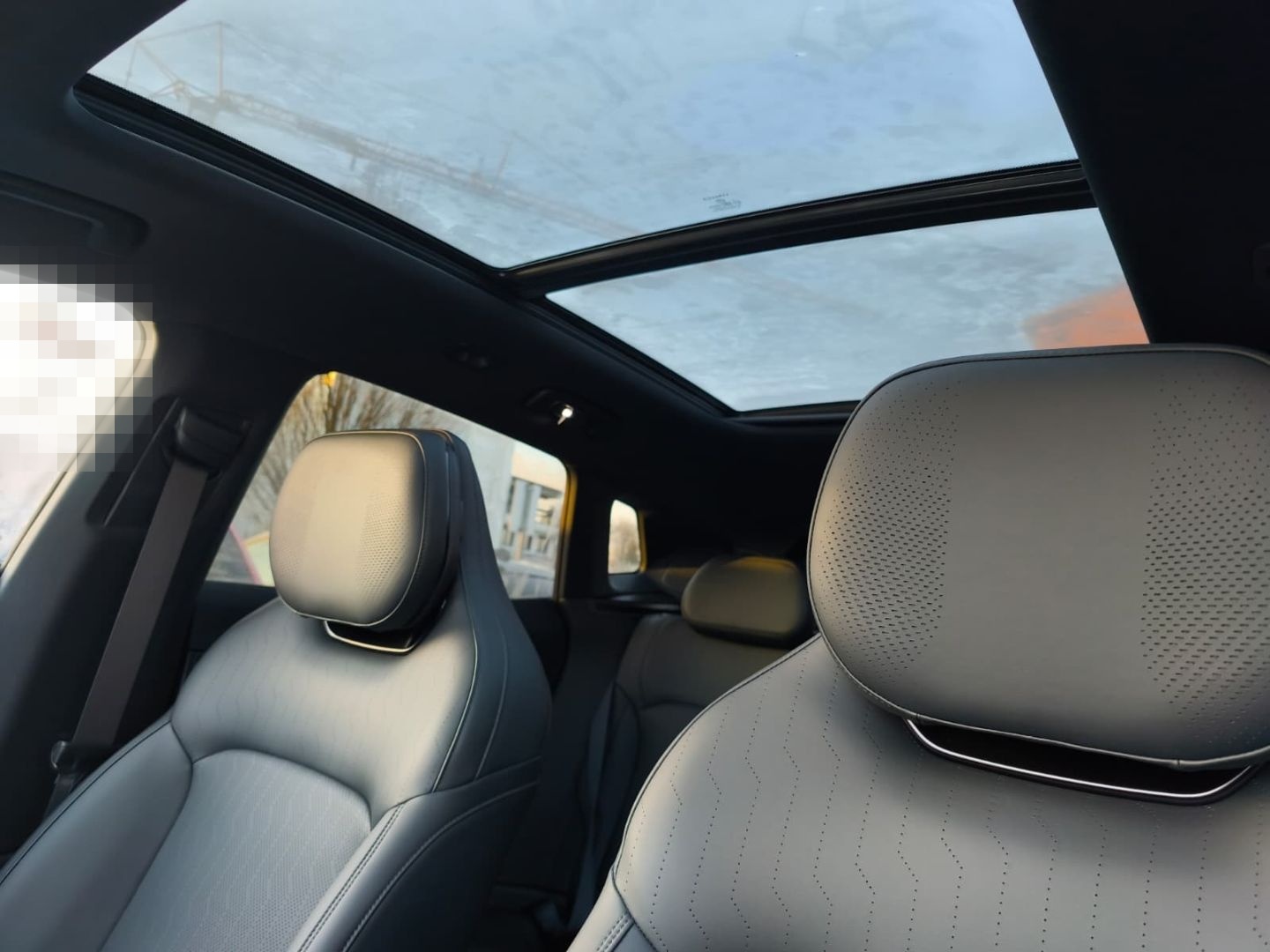 Lynk&Co 08 Core 1.5 T PHEV 257 kW El. Panodach Navi Lede foto 14