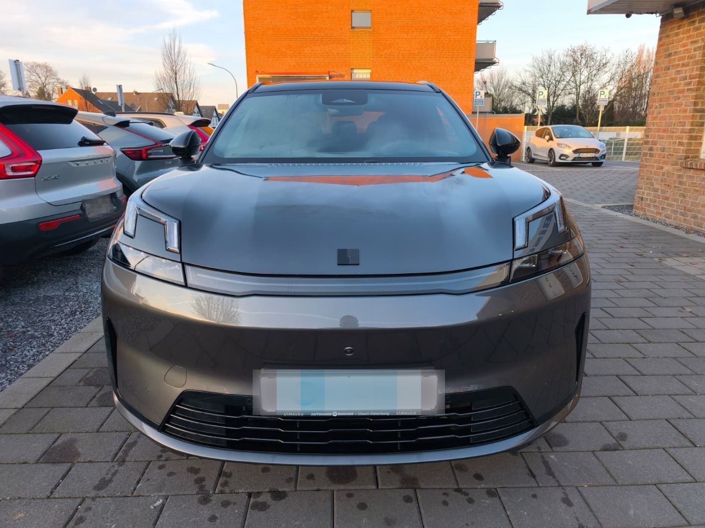 Lynk&Co 08 Core 1.5 T PHEV 257 kW El. Panodach Navi Lede foto 3