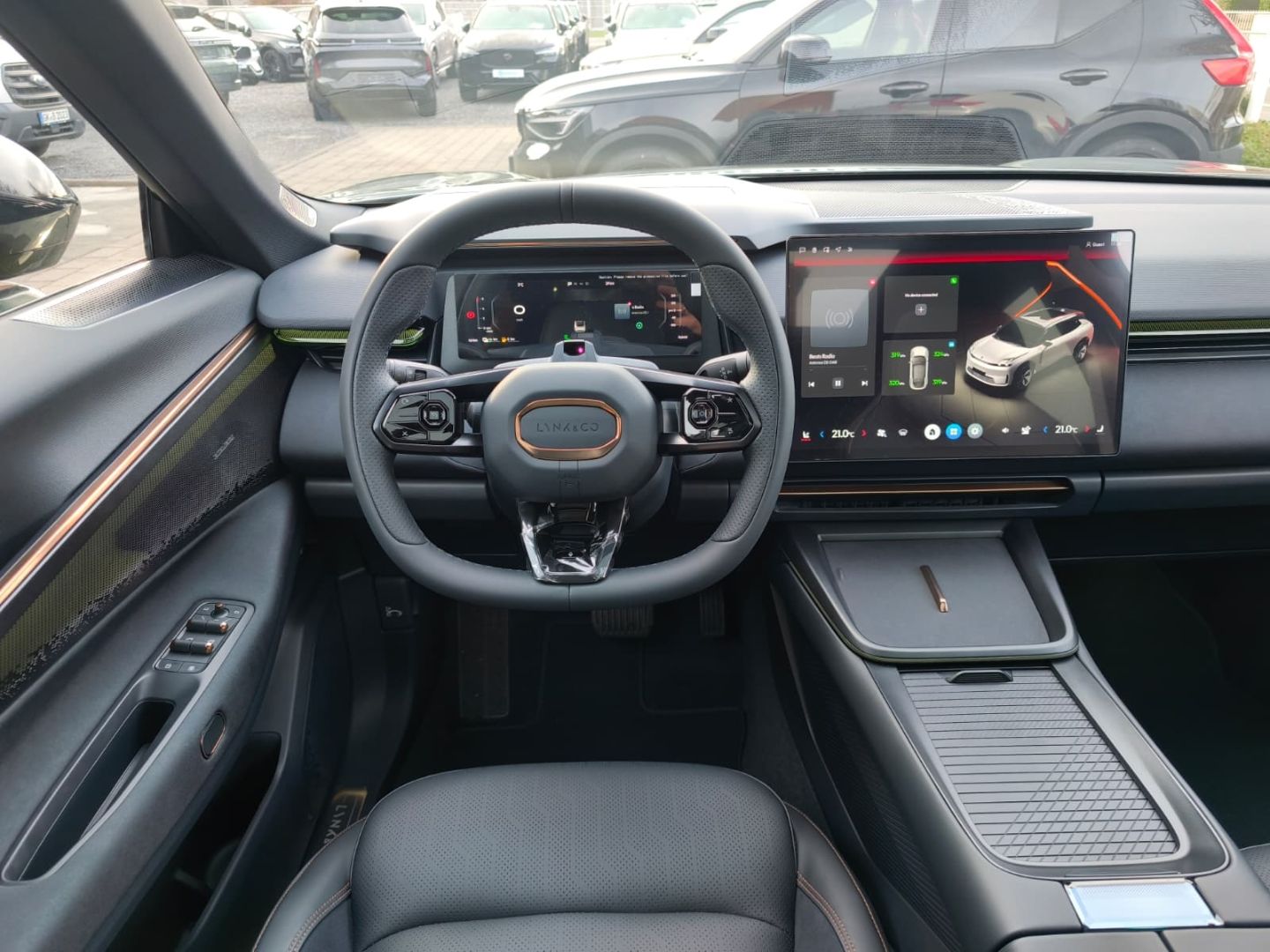 Lynk&Co 08 More 1.5 T PHEV 257 KW El. Panodach Navi Lede foto 13