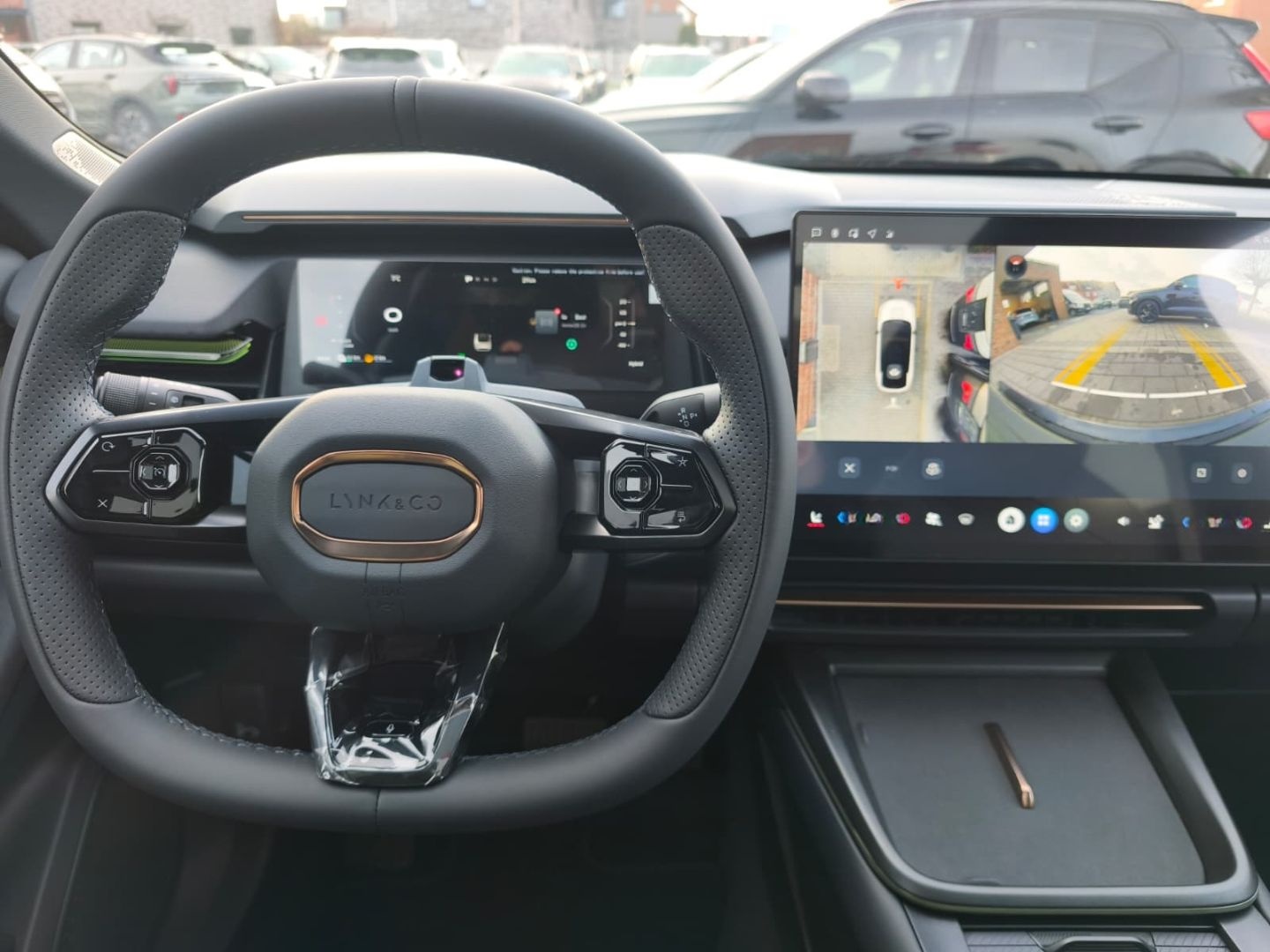 Lynk&Co 08 More 1.5 T PHEV 257 KW El. Panodach Navi Lede foto 14