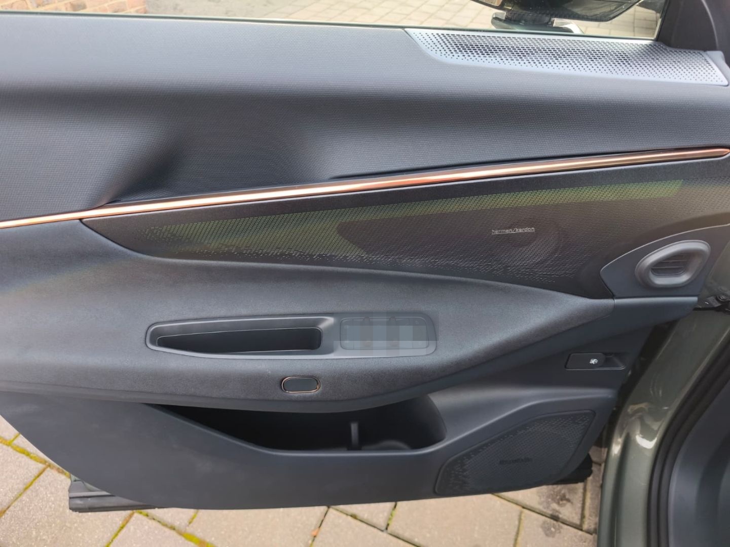 Lynk&Co 08 More 1.5 T PHEV 257 KW El. Panodach Navi Lede foto 16