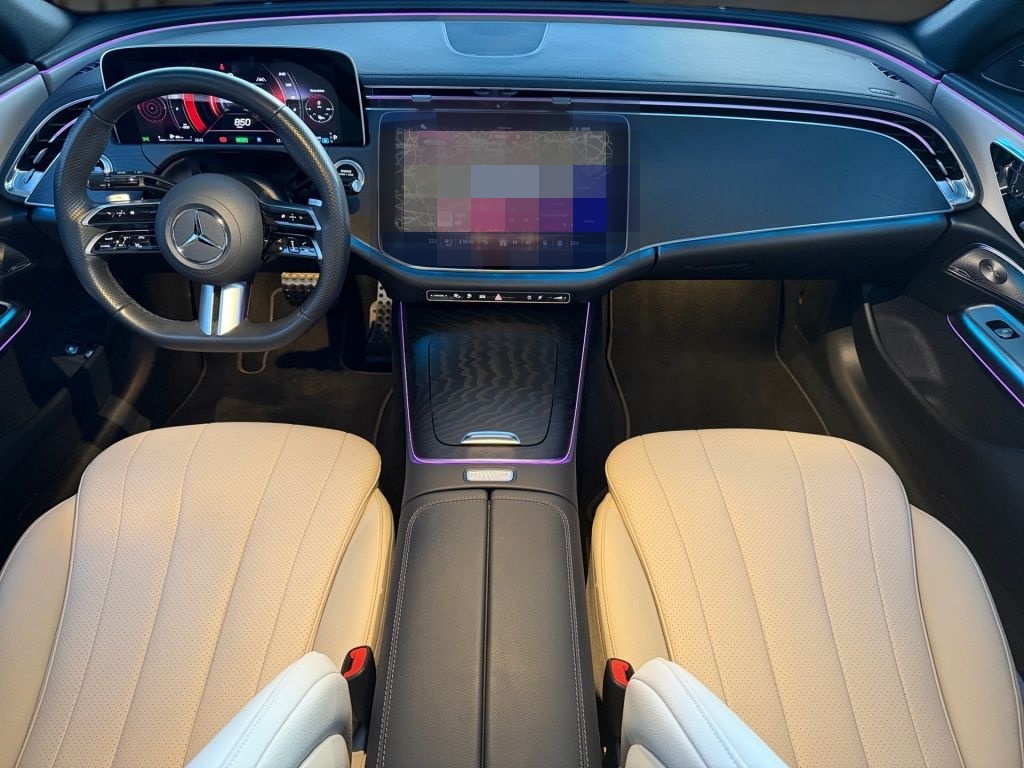 Mercedes-Benz E 300 e AMG, Night, Beige Int., Pano, Burm. 4D foto 13