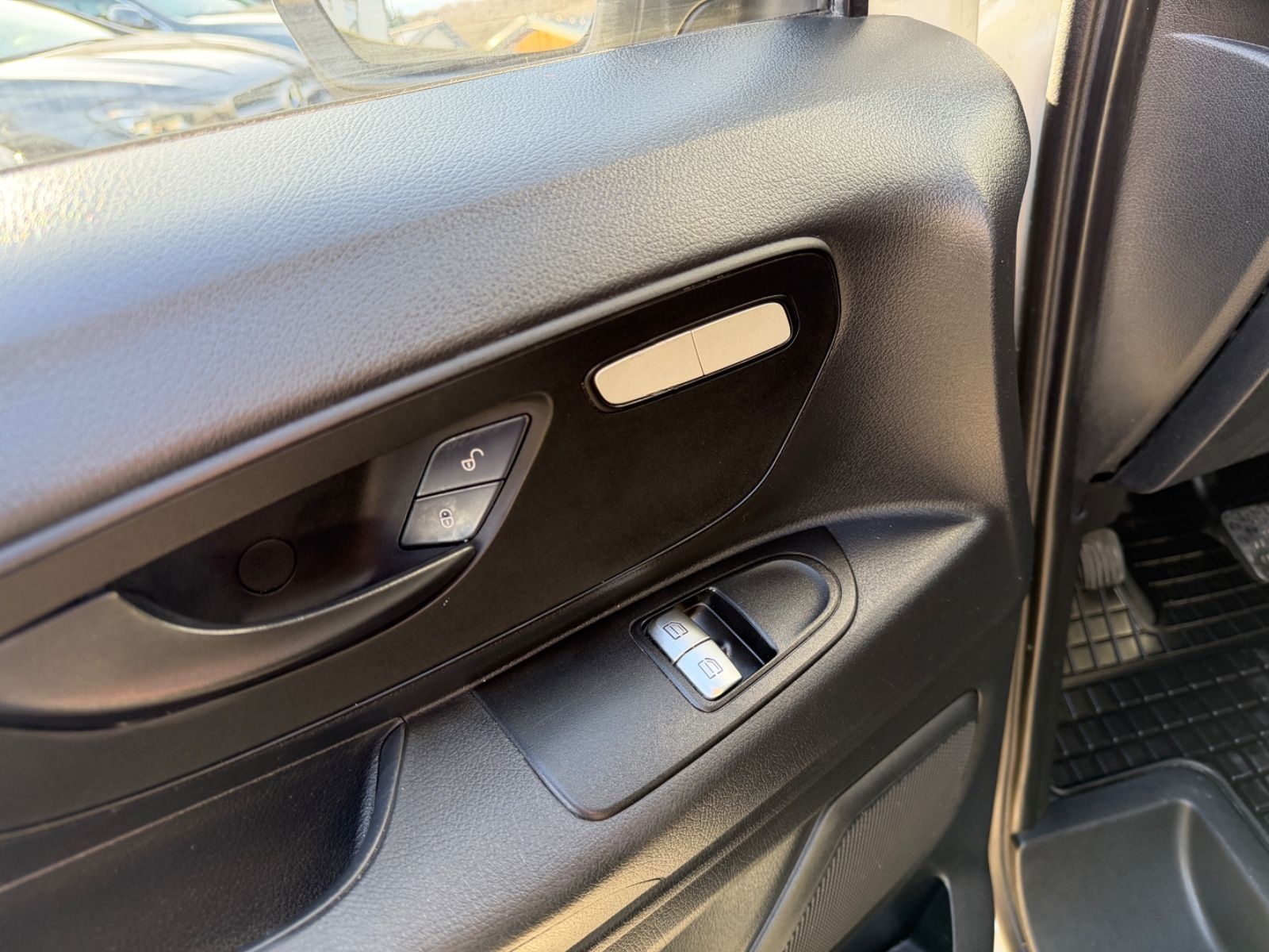 Mercedes-Benz Vito Mixto 114 CDI BT lang 5-Sitzer*AHK*SHZ*PDC foto 25