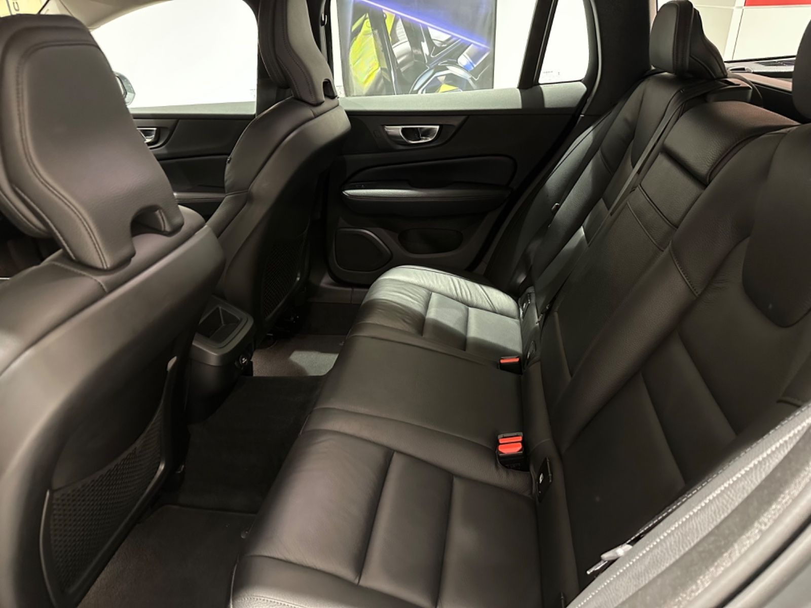 Volvo V60 Kombi Inscription foto 22