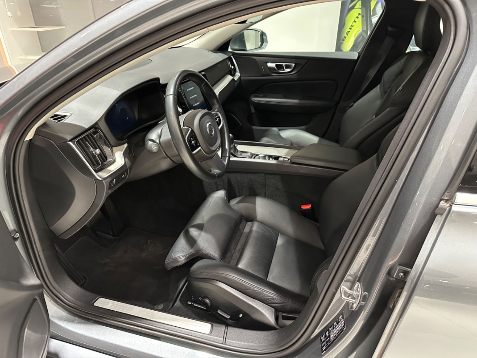Volvo V60 Kombi Inscription foto 9